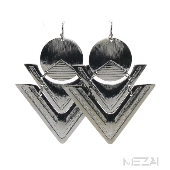 Geometric Silver Pierced Earrings 
(New) - Picture 7 of 8